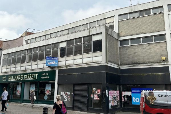 White Lion St before